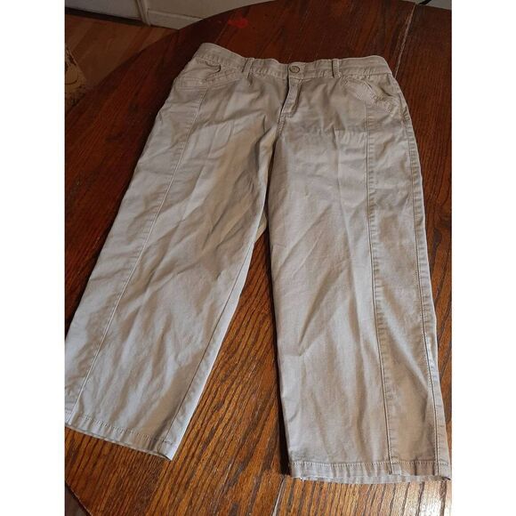 Pants - Size 10 Intro.I Love the Fit Tan Khaki Casual Capri Pants with Comfort Waist